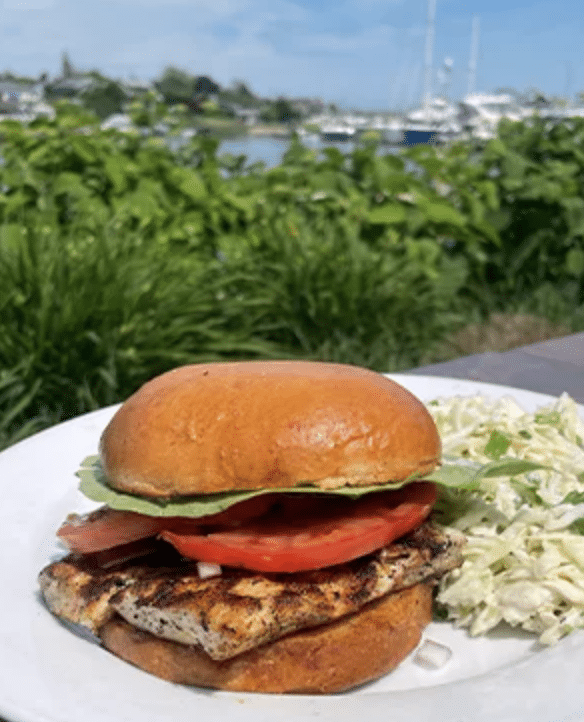 hamburger at Cowfish